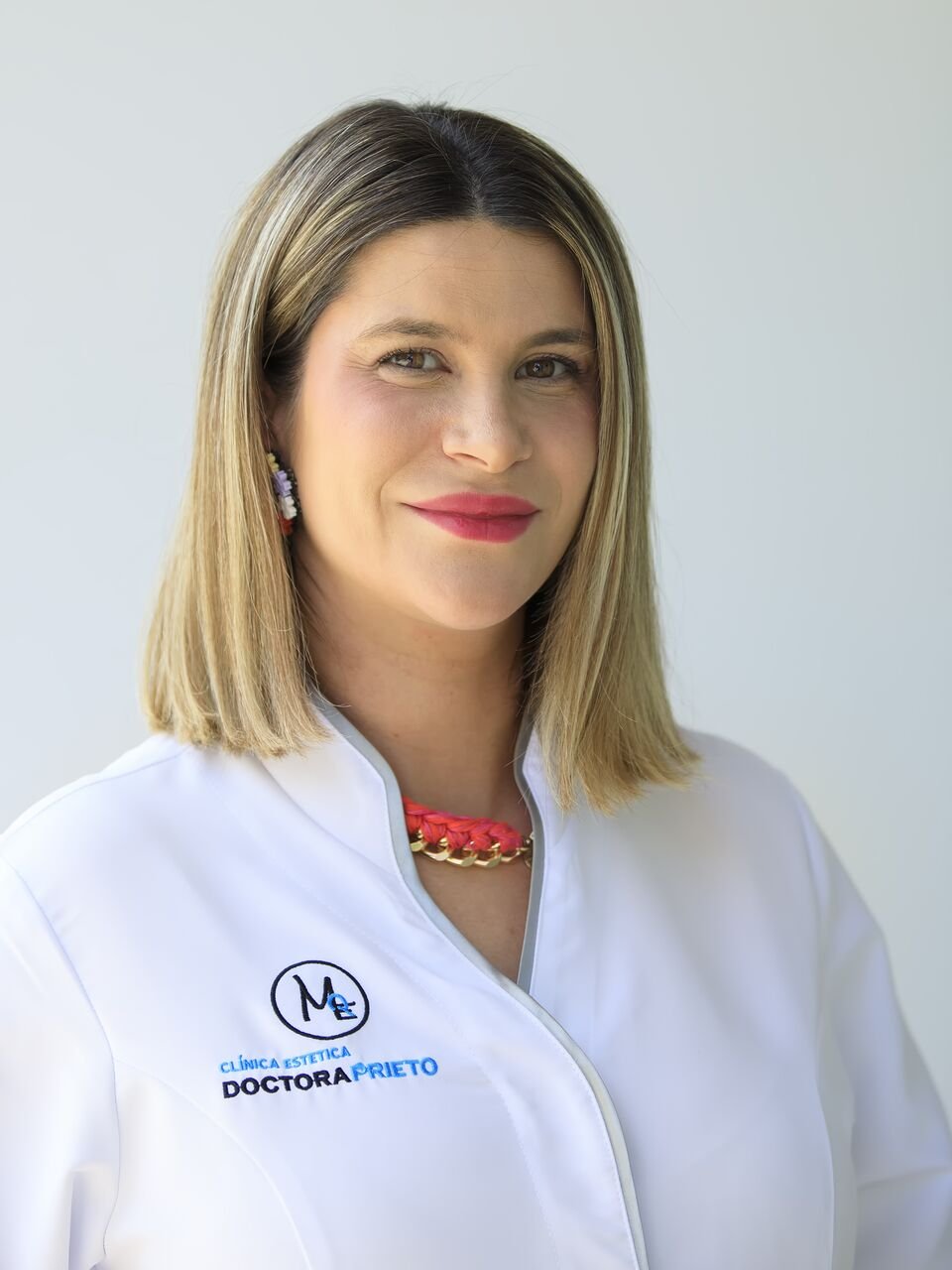 Dra. María Galindo, médica con máster en Medicina Estética y Antienvejecimiento